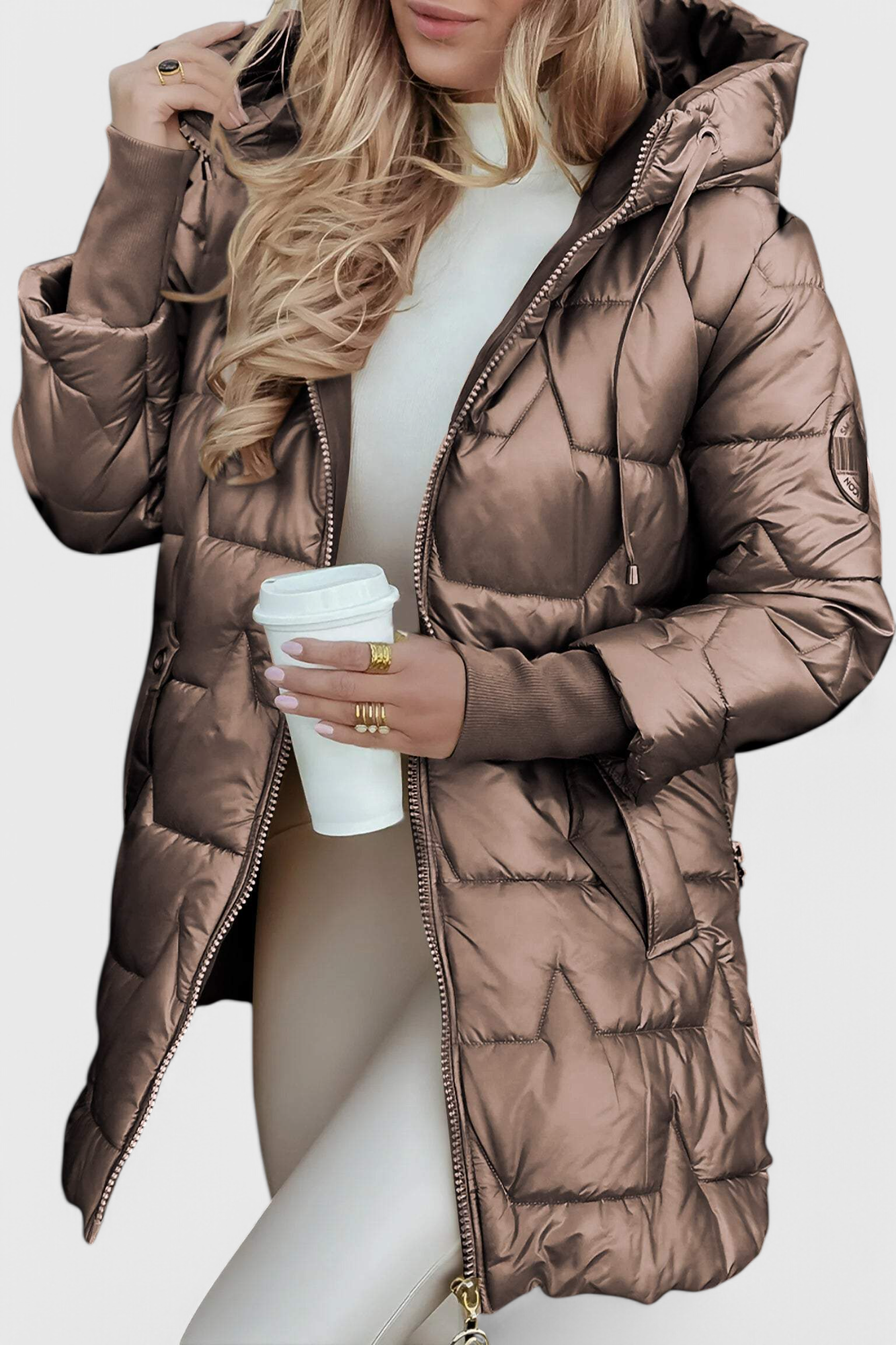 Marcella™ | Abrigo Aislante Capucha