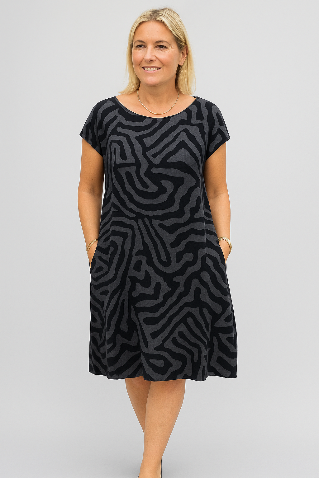 Nelia™ - Vestido de verano con cuello redondo y bonito estampado.
